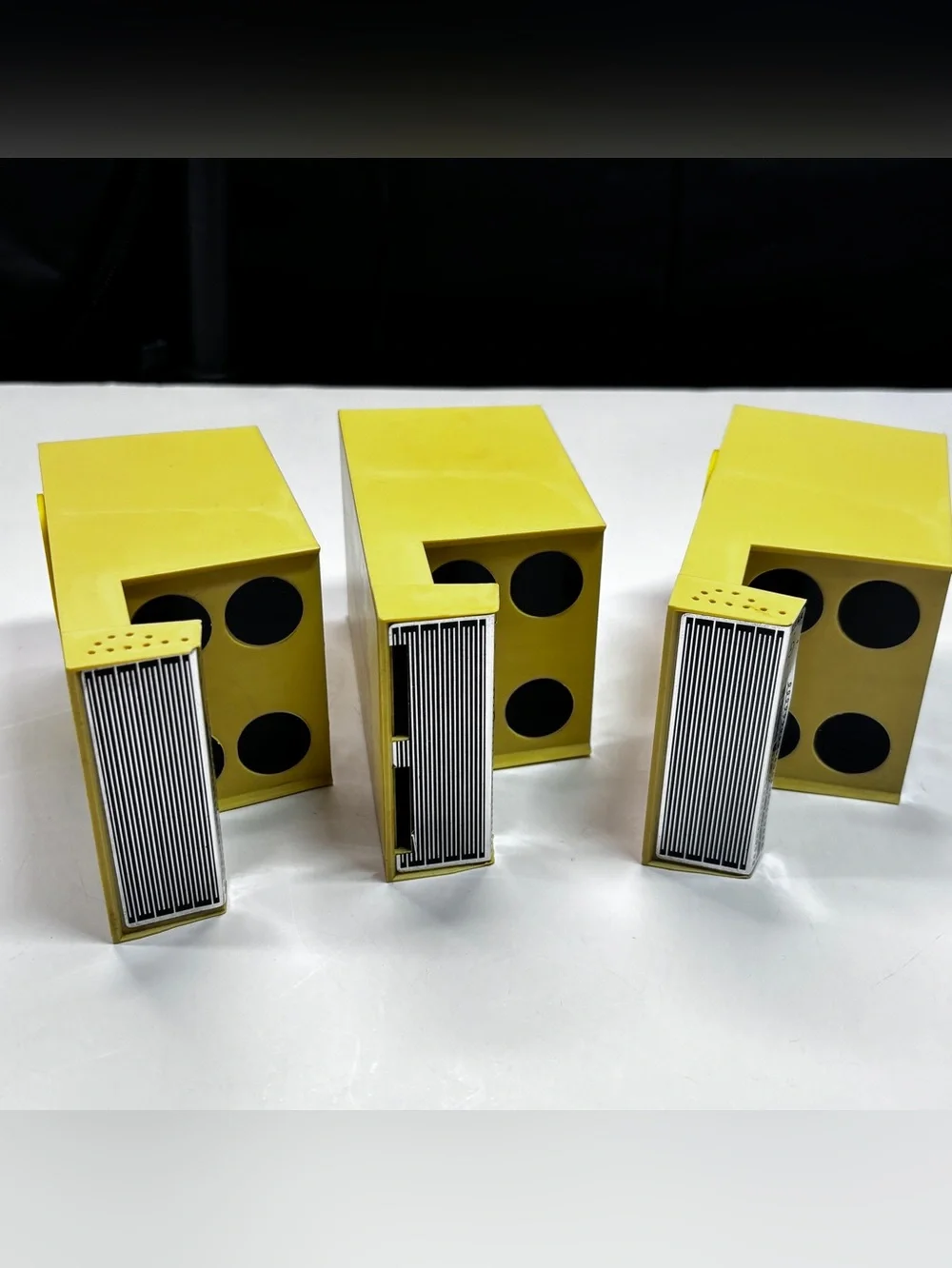 Tappan Yellow Stove Range Plastic 2 Salt & Pepper Shakers 1 Salesman Sample Vtg